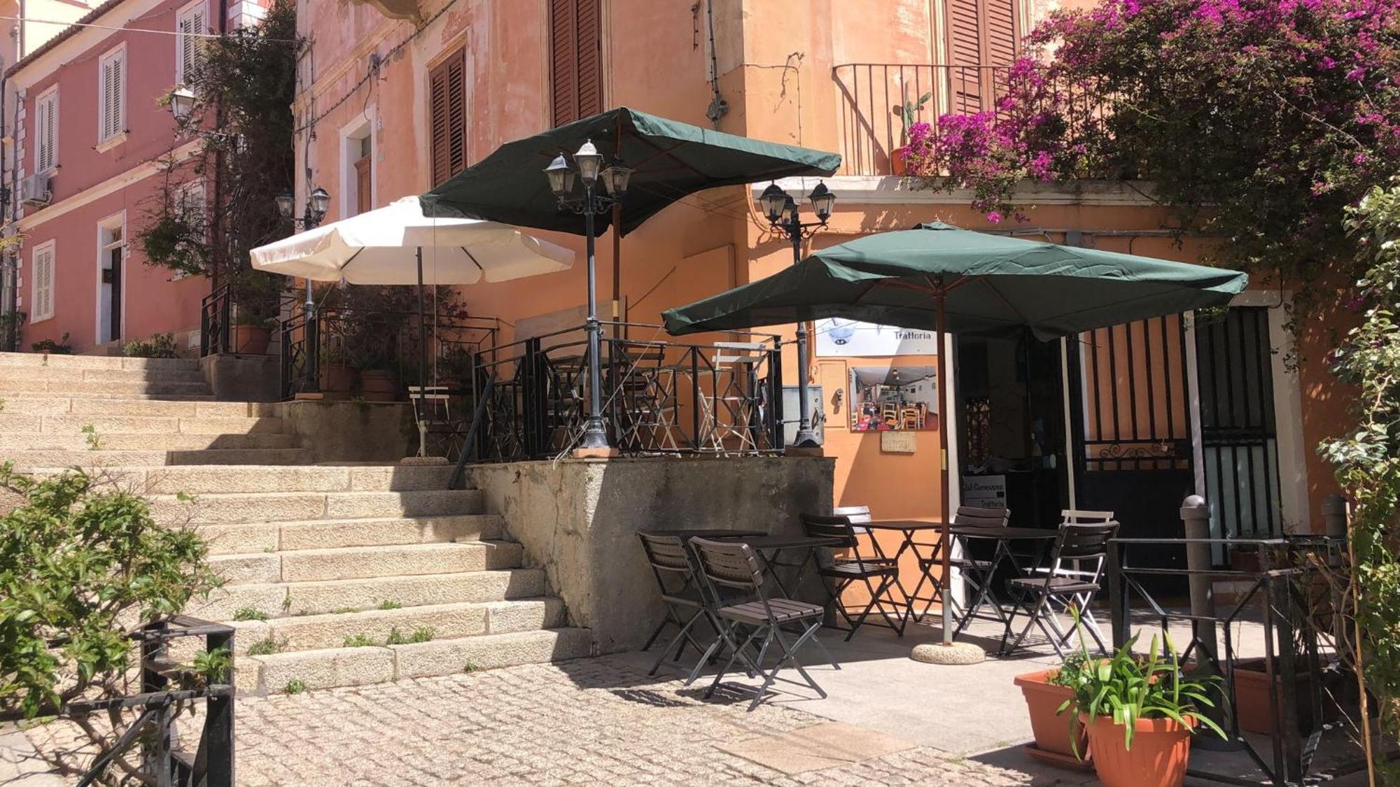 Locanda Genovese 20 La Maddalena  Exterior photo